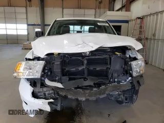 2018 Ram 1500 Express z VIN 1C6RR7FG2JS122611, wystawiony jako Copart lot #48668595 z przebiegiem 139 761 mil mil oraz Szkoda całkowita • Salvage title. Historia ofert i sprzedaży dostępna na DreamBid. Obrazek 5.