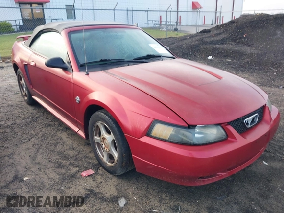 2004 Ford Mustang Deluxe with VIN 1FAFP44604F212319, listed as a IAAI auction lot 42100591 with 191,992 mi miles. Bid and sale history available at carsss.com. Image 1.