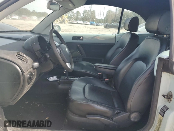 2006 Volkswagen Beetle with VIN 3VWRF31Y76M331463, listed as a Copart auction lot 87394034 with 101,136 mi miles and Clean title. Bid and sale history available at DreamBid. Image 7.