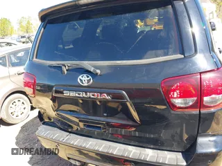 2018 Toyota Sequoia SR5 with VIN 5TDZY5G10JS070477, listed as a IAAI auction lot 41580635 with 70,764 mi miles. Bid and sale history available at carsss.com. Image 17.