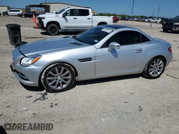 2016 Mercedes-Benz SLK 300 с VIN WDDPK3JAXGF116126, выставлен на аукционе Copart как лот 52287515 с пробегом 79 573 миль миль и Списание • Salvage title. История ставок и продаж доступна на DreamBid. Изображение 1.