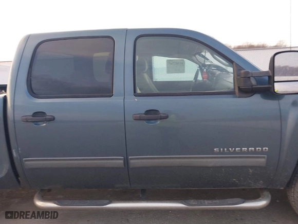 2012 Chevrolet Silverado 1500 LT with VIN 1GCPKSE77CF148478, listed as a IAAI auction lot 41907747 with 258,801 mi miles. Bid and sale history available at carsss.com. Image 13.