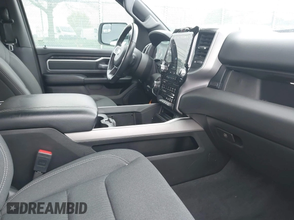 2022 Ram 1500 Big Horn with VIN 1C6SRFFT5NN280759, listed as a IAAI auction lot 42032376 with 25,486 mi miles and . Bid and sale history available at DreamBid. Image 5.
