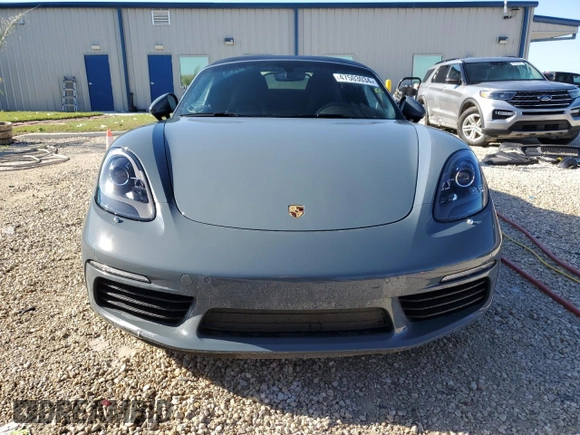 2017 Porsche 718 Boxster z VIN WP0CA2A85HS222172, wystawiony jako Copart lot #47503034 z przebiegiem 27 057 mil mil oraz Szkoda całkowita • Salvage title. Historia ofert i sprzedaży dostępna na DreamBid. Obrazek 5.