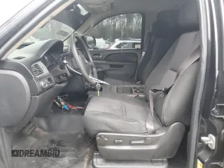 2013 Chevrolet Tahoe Commercial с VIN 1GNLC2E06DR254460, выставлен на аукционе Copart как лот 89302525 с пробегом 140 041 миль миль и Списание • Salvage title. История ставок и продаж доступна на DreamBid. Изображение 7.