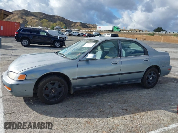 1996 Honda Accord LX with VIN 1HGCD5634TA291036, listed as a IAAI auction lot 41583543 with 166,725 mi miles and . Bid and sale history available at carsss.com. Image 14.