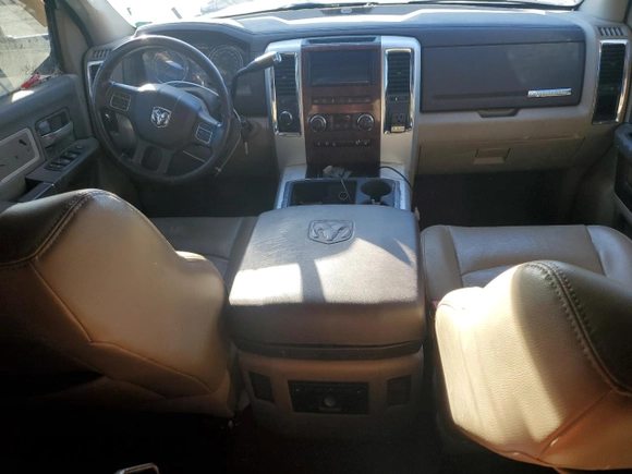 2012 Ram 2500 Laramie z VIN 3C6UD5FL5CG104673, wystawiony jako Copart lot #46175925 z przebiegiem 195 771 mil mil oraz Szkoda całkowita • Salvage title. Historia ofert i sprzedaży dostępna na DreamBid. Obrazek 8.