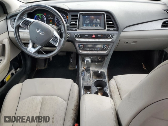 2018 Hyundai Sonata Hybrid SE with VIN KMHE24L39JA086798, listed as a Copart auction lot 42419605 with 93,847 mi miles and Clean Title. Bid and sale history available at carsss.com. Image 8.
