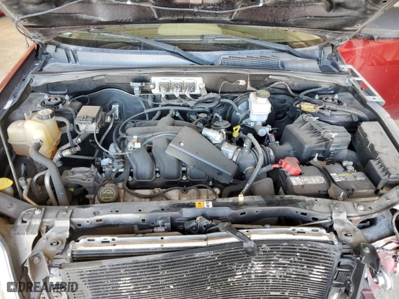 2008 Mercury Mariner with VIN 4M2CU811X8KJ28196, listed as a Copart auction lot 43580595 with 103,592 mi miles and Salvage Title. Bid and sale history available at carsss.com. Image 12.