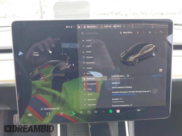 2020 Tesla Model 3 Standard Range Plus z VIN 5YJ3E1EA7LF705809, wystawiony jako IAAI lot #42146416 z przebiegiem 52 056 mil mil oraz . Historia ofert i sprzedaży dostępna na DreamBid. Obrazek 19.