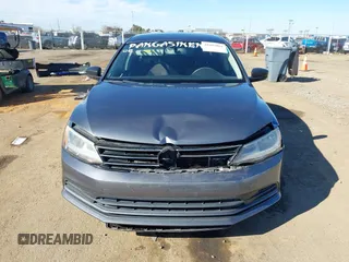 2015 Volkswagen Jetta Sedan 2.0L TDI SEL with VIN 3VWLA7AJ4FM233246, listed as a IAAI auction lot 41692861 with 181,623 mi miles. Bid and sale history available at carsss.com. Image 12.
