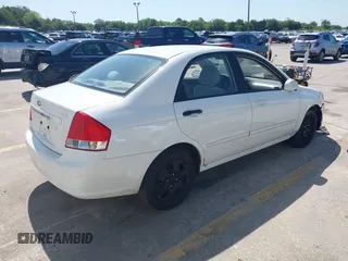 2008 Kia Spectra SX with VIN KNAFE121185508223, listed as a IAAI auction lot 42028372 with 152,526 mi miles. Bid and sale history available at carsss.com. Image 4.