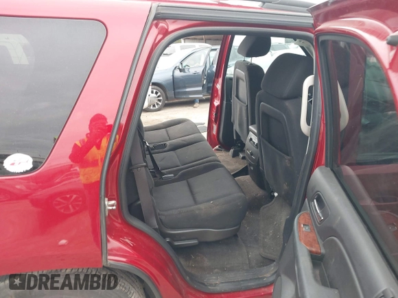2013 GMC Yukon SLE with VIN 1GKS1AE05DR282419, listed as a IAAI auction lot 41223803 with 183,310 mi miles. Bid and sale history available at carsss.com. Image 8.