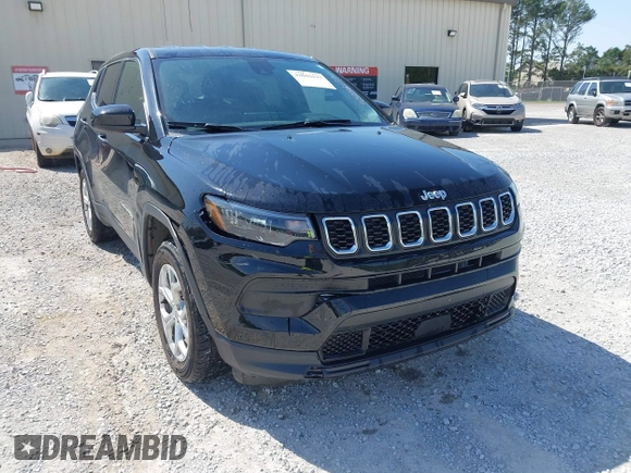 2024 Jeep Compass Sport with VIN 3C4NJDAN5RT146771, listed as a IAAI auction lot 42043137 with 15,640 mi miles. Bid and sale history available at carsss.com. Image 6.