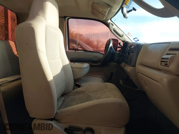 2006 Ford Super Duty F-250 XL with VIN 1FTNX20506EA60316, listed as a IAAI auction lot 41326461 with 1 mi miles. Bid and sale history available at carsss.com. Image 5.
