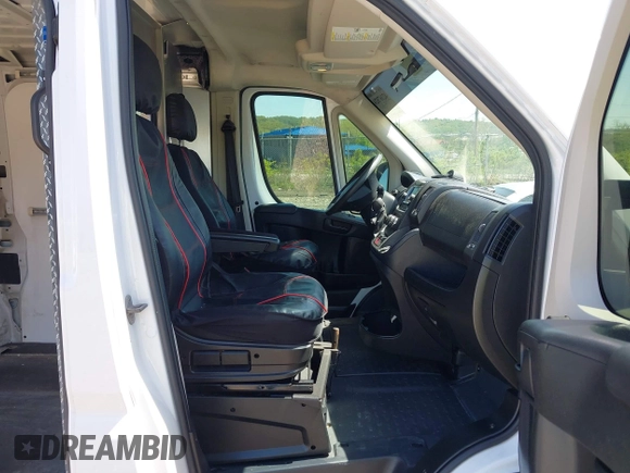 2016 Ram ProMaster Cargo with VIN 3C6TRVNG6GE106564, listed as a IAAI auction lot 42167824 with 159,340 mi miles and . Bid and sale history available at DreamBid. Image 5.