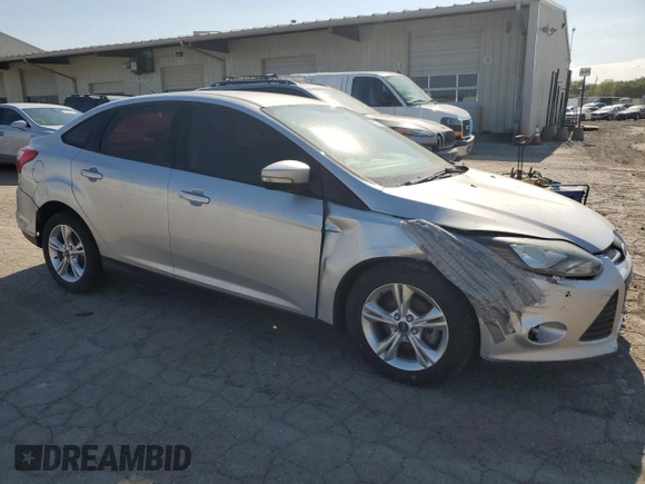 2013 Ford Focus SE z VIN 1FADP3F21DL351940, wystawiony jako Copart lot #55051225 z przebiegiem 103 994 mil mil oraz Tytuł czysty. Historia ofert i sprzedaży dostępna na DreamBid. Obrazek 4.