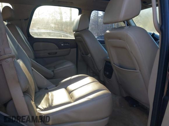 2007 GMC Yukon SLT with VIN 1GKFC13047R349076, listed as a IAAI auction lot 41852814 with 196,282 mi miles. Bid and sale history available at carsss.com. Image 8.