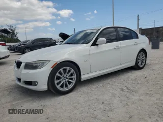 2011 BMW 3 Series 328i with VIN WBAPH7G50BNN06710, listed as a Copart auction lot 53299925 with 157,535 mi miles and Salvage Title. Bid and sale history available at carsss.com. Image 1.
