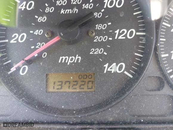 2001 Mazda Protege DX with VIN JM1BJ222010432993, listed as a IAAI auction lot 41454510 with 137,220 mi miles. Bid and sale history available at carsss.com. Image 7.