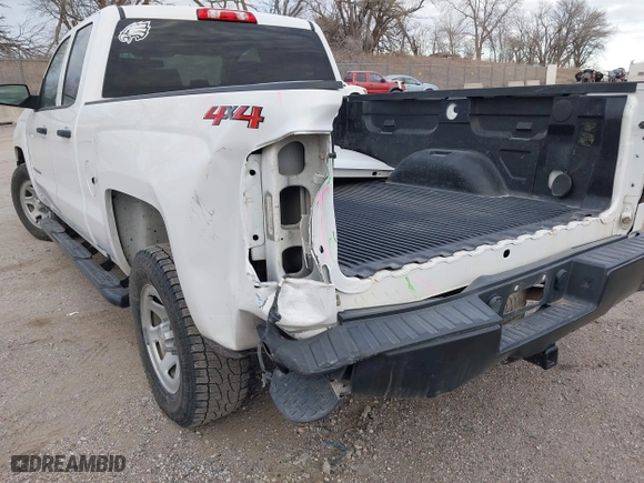 2018 Chevrolet Silverado 1500 Work Truck with VIN 1GCVKNEC7JZ121282, listed as a IAAI auction lot 41259105 with 82,746 mi miles. Bid and sale history available at carsss.com. Image 6.