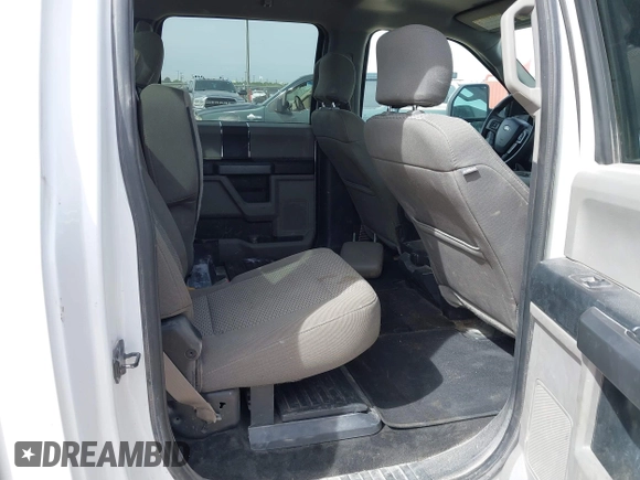 2017 Ford F-250 Lariat z VIN 1FT7W2BT7HEE48637, wystawiony jako IAAI lot #42234510 z przebiegiem 200 831 mil mil oraz . Historia ofert i sprzedaży dostępna na DreamBid. Obrazek 8.