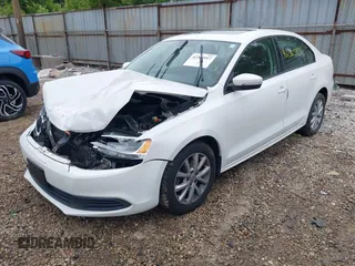 2012 Volkswagen Jetta SE с VIN 3VWDX7AJ5CM062621, выставлен на аукционе IAAI как лот 42365957 с пробегом 95 374 миль миль и . История ставок и продаж доступна на DreamBid. Изображение 17.