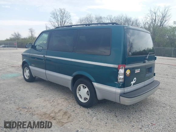 1997 Chevrolet Astro with VIN 1GNDM19W9VB205001, listed as a IAAI auction lot 42002535 with 136,734 mi miles. Bid and sale history available at carsss.com. Image 3.