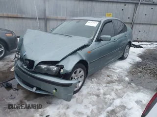 2005 BMW 3 Series 325i with VIN WBAEV33475KW16987, listed as a IAAI auction lot 41353913 with 211,222 mi miles. Bid and sale history available at carsss.com. Image 16.