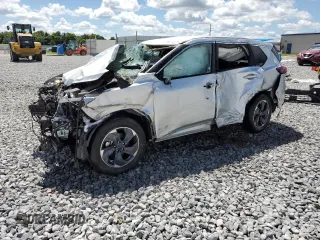 2024 Nissan Rogue SV z VIN JN8BT3BA5RW350908, wystawiony jako Copart lot #57039965 z przebiegiem Nie podano mil oraz Nie do naprawy. Historia ofert i sprzedaży dostępna na DreamBid. Obrazek 1.