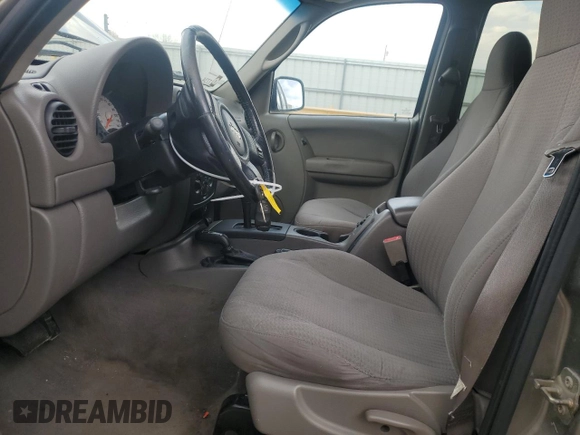 2004 Jeep Liberty Sport with VIN 1J4GL48K04W105430, listed as a Copart auction lot 50287225 with 135,682 mi miles and Clean Title. Bid and sale history available at carsss.com. Image 7.