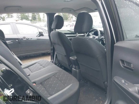2019 Nissan Kicks SR with VIN 3N1CP5CU8KL566131, listed as a IAAI auction lot 41871449 with 41,041 mi miles and . Bid and sale history available at carsss.com. Image 8.