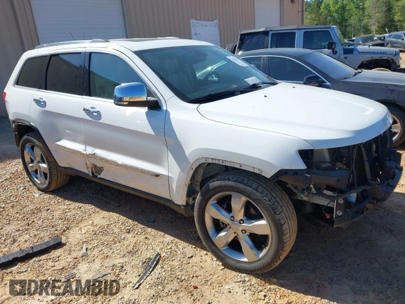 2013 Jeep Grand Cherokee Limited with VIN 1C4RJEBG7DC546133, listed as a IAAI auction lot 41970941 with 146,077 mi miles. Bid and sale history available at carsss.com. Image 1.