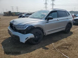 2022 Volkswagen Tiguan SE R-Line Black z VIN 3VV8B7AX5NM138429, wystawiony jako Copart lot #59428215 z przebiegiem 21 181 mil mil oraz Szkoda całkowita • Salvage title. Historia ofert i sprzedaży dostępna na DreamBid. Obrazek 1.