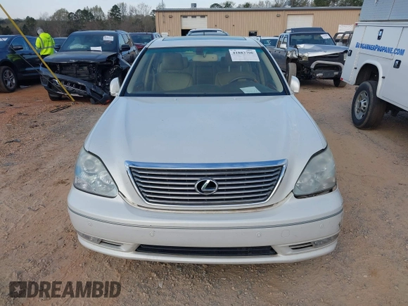 2005 Lexus LS 430 with VIN JTHBN36FX55011393, listed as a IAAI auction lot 41883790 with 186,981 mi miles. Bid and sale history available at carsss.com. Image 12.