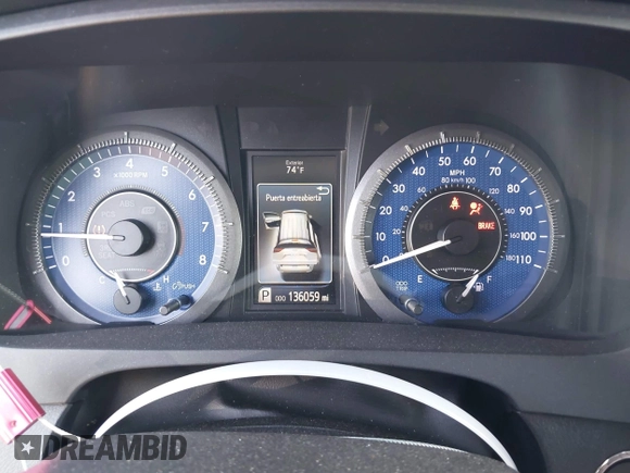 2015 Toyota Sienna XLE with VIN 5TDYK3DC6FS593937, listed as a IAAI auction lot 42168204 with 136,059 mi miles and . Bid and sale history available at DreamBid. Image 7.