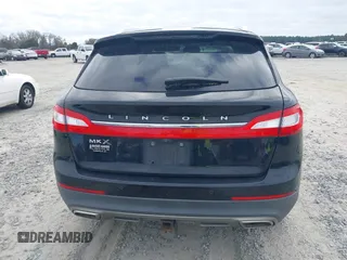 2017 Lincoln MKX Reserve with VIN 2LMPJ6LR0HBL16324, listed as a IAAI auction lot 41157696 with 118,028 mi miles. Bid and sale history available at carsss.com. Image 16.