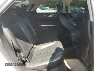 2015 Lincoln MKZ z VIN 3LN6L2JK8FR616661, wystawiony jako Copart lot #61588325 z przebiegiem 65 382 mil mil oraz Szkoda całkowita • Salvage title. Historia ofert i sprzedaży dostępna na DreamBid. Obrazek 10.