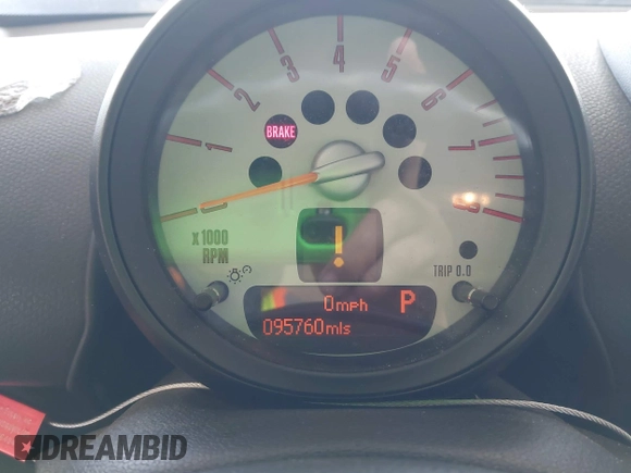 2012 MINI Countryman with VIN WMWZB3C51CWM04563, listed as a IAAI auction lot 42564564 with 95,760 mi miles and . Bid and sale history available at DreamBid. Image 15.