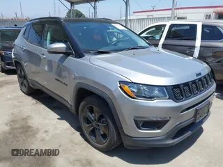 2019 Jeep Compass Latitude with VIN 3C4NJCBBXKT613848, listed as a IAAI auction lot 42598962 with 47,550 mi miles and . Bid and sale history available at DreamBid. Image 1.