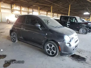 2017 FIAT 500e with VIN 3C3CFFGE0HT625145, listed as a Copart auction lot 88470145 with 43,598 mi miles and Salvage Title. Bid and sale history available at carsss.com. Image 4.