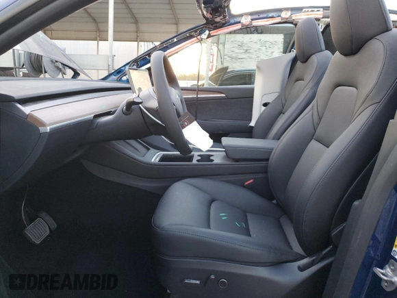 2025 Tesla Model Y Long Range with VIN 7SAYGDEDXSF232808, listed as a Copart auction lot 85647524 with 183 mi miles and Salvage Title. Bid and sale history available at DreamBid. Image 7.