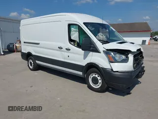 2019 Ford Transit z VIN 1FTYR2CM6KKA58737, wystawiony jako IAAI lot #42310937 z przebiegiem 110 135 mil mil oraz . Historia ofert i sprzedaży dostępna na DreamBid. Obrazek 1.
