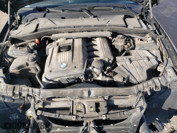 2009 BMW 1 Series 128i with VIN WBAUP73529VK75976, listed as a Copart auction lot 75642404 with 131,653 mi miles and Salvage Title. Bid and sale history available at carsss.com. Image 11.