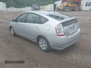 2008 Toyota Prius z VIN JTDKB20UX87779962, wystawiony jako IAAI lot #42461194 z przebiegiem Nie podano mil oraz . Historia ofert i sprzedaży dostępna na DreamBid. Obrazek 3.