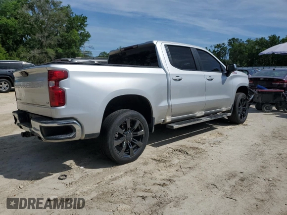 2022 Chevrolet Silverado 1500 LT with VIN 3GCUYDED7NG124900, listed as a Copart auction lot 52002995 with 57,249 mi miles and Salvage Title. Bid and sale history available at DreamBid. Image 3.