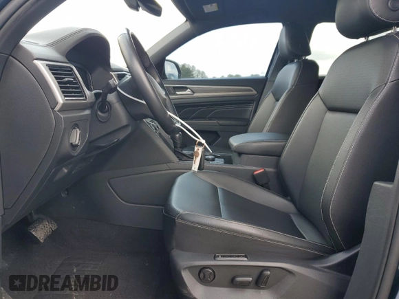 2020 Volkswagen Atlas SEL with VIN 1V2ME2CA9LC208916, listed as a Copart auction lot 58592685 with 111,216 mi miles and Salvage title. Bid and sale history available at DreamBid. Image 7.