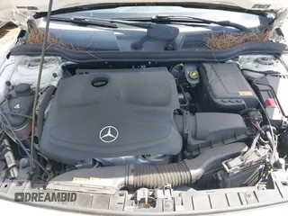 2015 Mercedes-Benz GLA 250 z VIN WDCTG4GB6FJ132331, wystawiony jako IAAI lot #42392013 z przebiegiem 72 696 mil mil oraz . Historia ofert i sprzedaży dostępna na DreamBid. Obrazek 10.