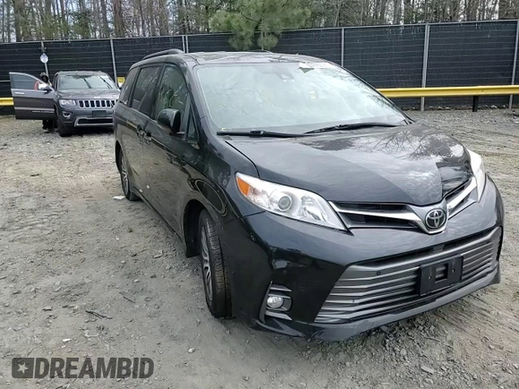 2018 Toyota Sienna XLE Auto Access Seat with VIN 5TDYZ3DC3JS934053, listed as a Copart auction lot 49900085 with 153,121 mi miles and Salvage title. Bid and sale history available at DreamBid. Image 11.