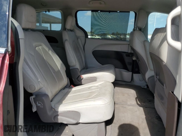 2020 Chrysler Pacifica Touring L z VIN 2C4RC1BG7LR135565, wystawiony jako Copart lot #54108915 z przebiegiem 62 639 mil mil oraz Nie do naprawy • Non repairable. Historia ofert i sprzedaży dostępna na DreamBid. Obrazek 11.